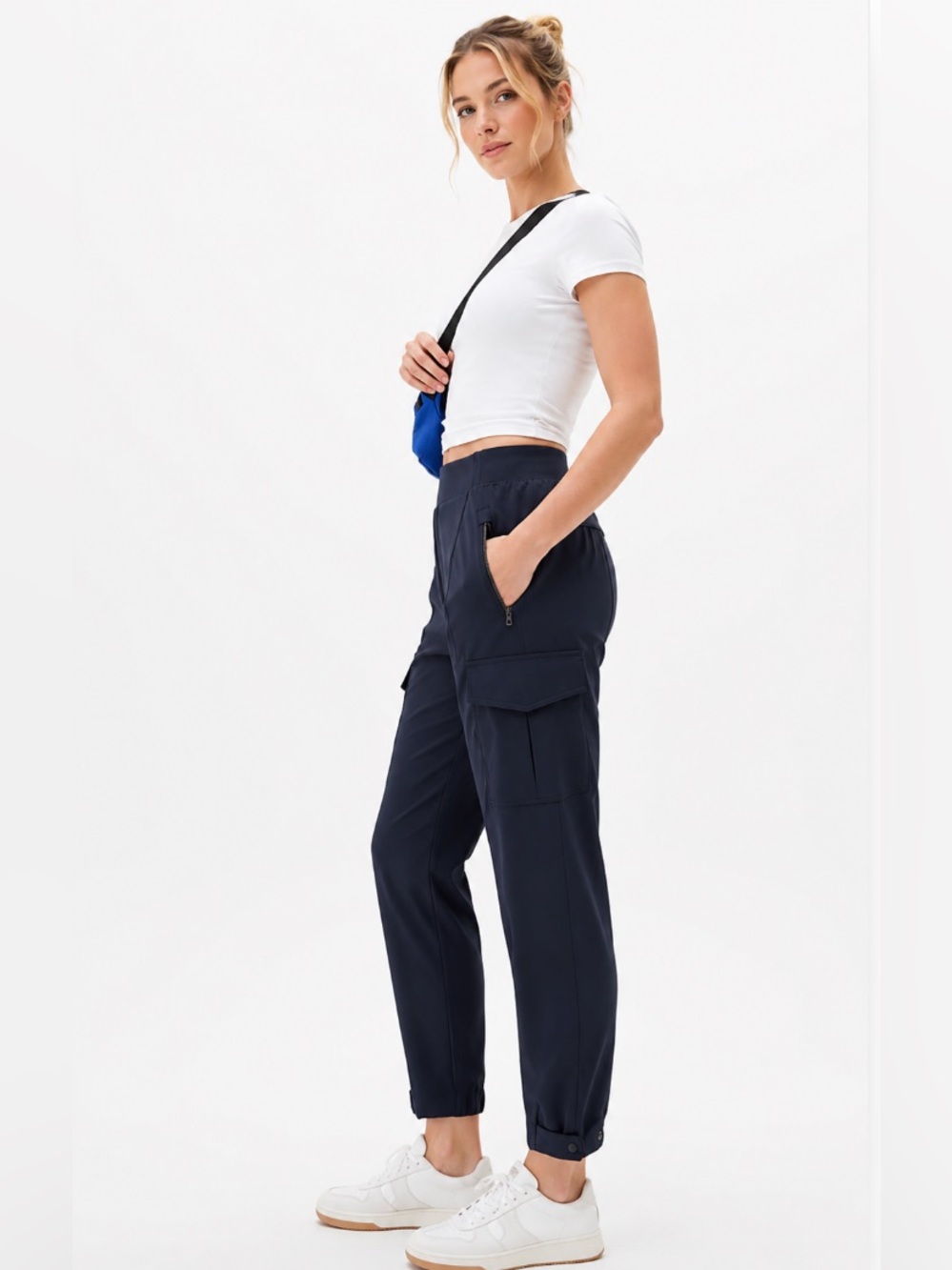 Athleta Endless High Rise Cargo Pant Women's Sz 4- Navy Blue